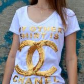 T-Shirt My other shirt is Chanel Tamanho M